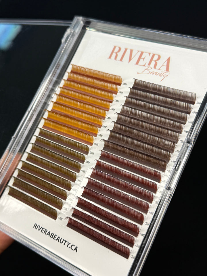 4 SHADES VOLUME LASH / CILS VOLUME 4 TONS