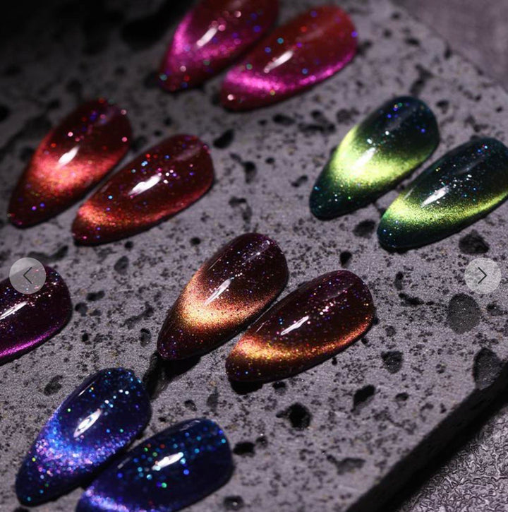 Cat Eye Galaxy – Rivera Beauty / Effet oeil de chat